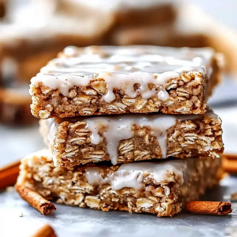 Cinnamon Roll Oatmeal Bars