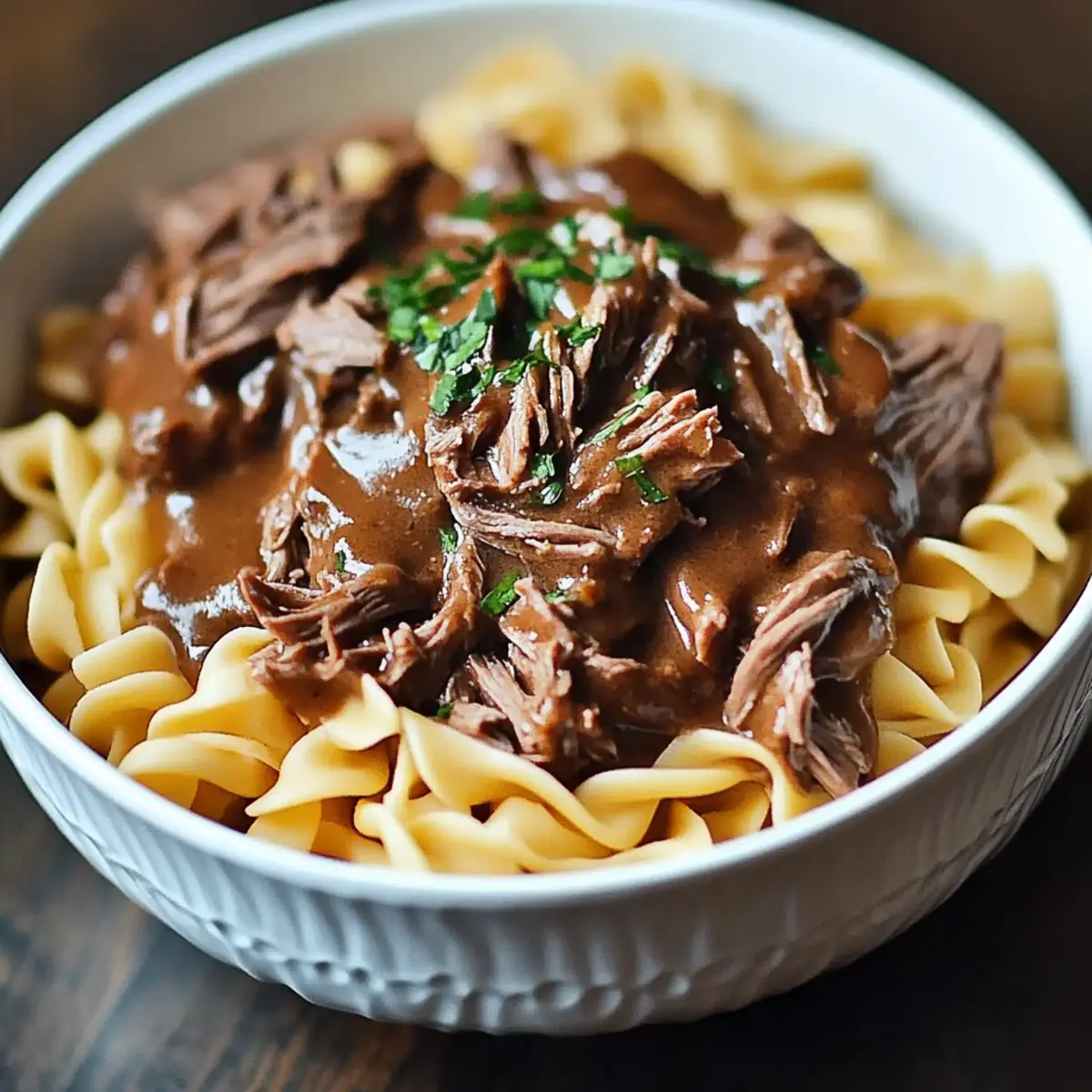 Slow Cooker Beef & Noodles